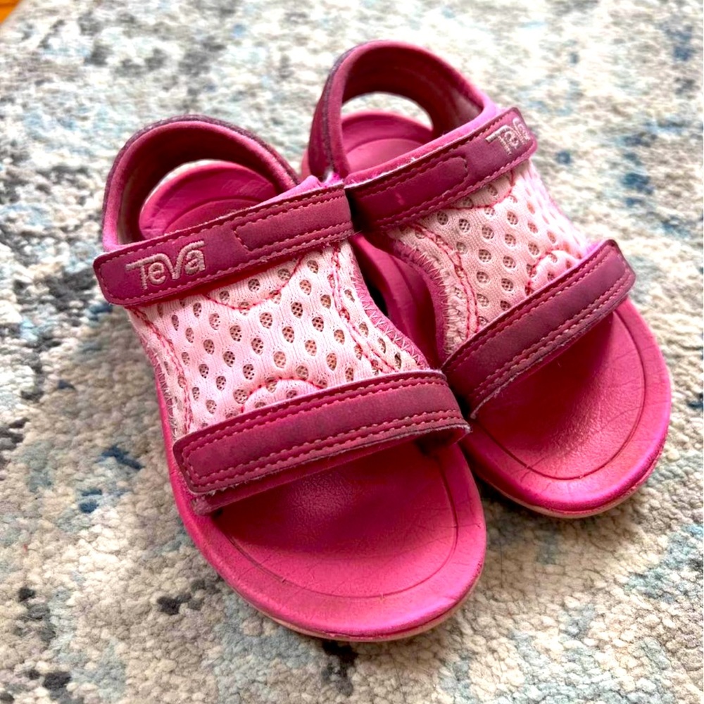 Pink Teva Psyclone XLT - Toddler Girls Size 7 - Picture 3 of 7